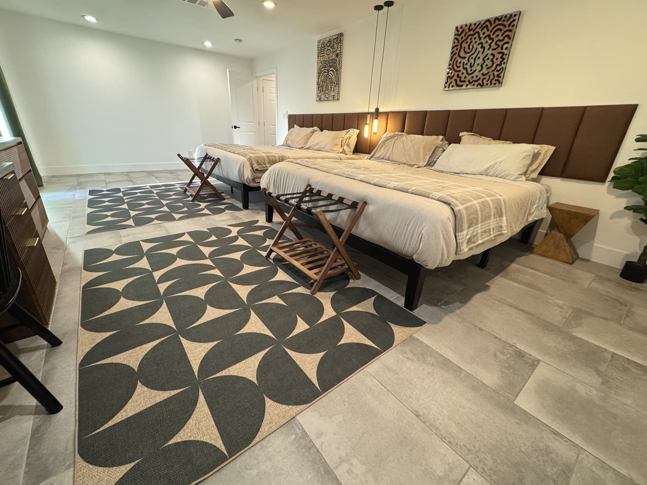 vegasbnb Swanky Villa | 8BR Las Vegas Vacation Rental • 12 Beds 2 Twin • Pool & Spa | vacation rental photo 2
