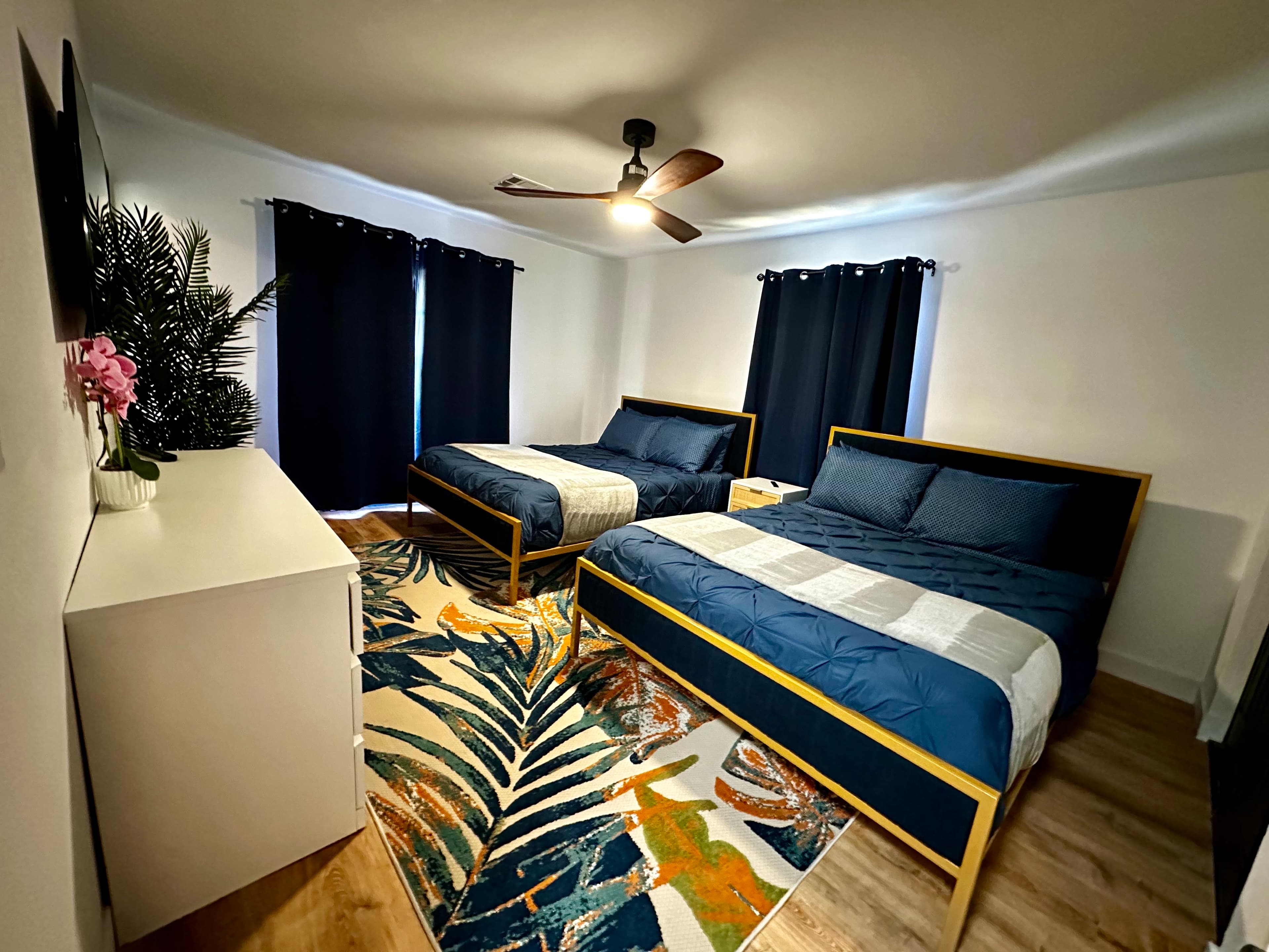 vegasbnb Peacock Villa | 8BR Las Vegas Vacation Rental • 4 Baths • 14 Beds • Pool & Spa | vacation rental photo 25