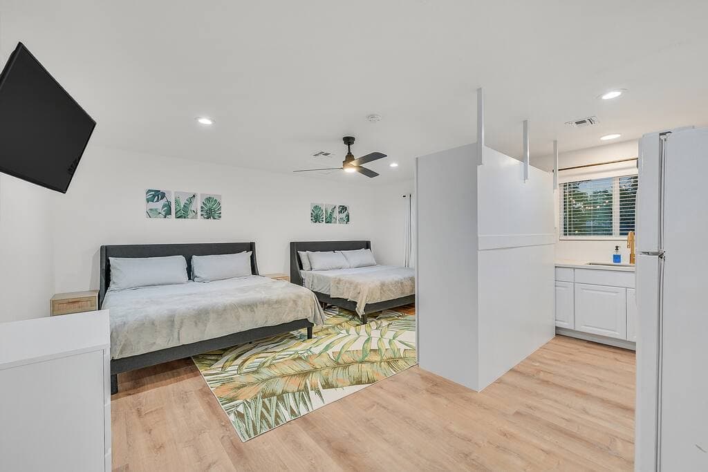 vegasbnb Tropicana Desert Villa | 5BR Las Vegas Vacation Rental • 6 Beds • 10-Ft Pool & Spa | vacation rental photo 18