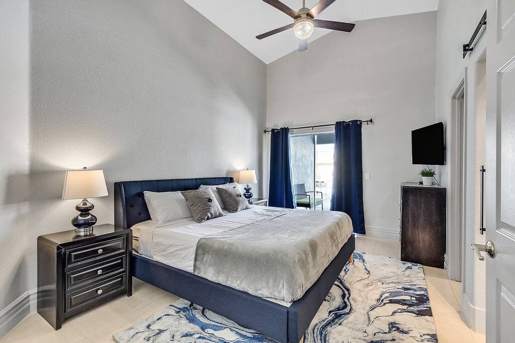 vegasbnb Posh Villa | 8BR Las Vegas Vacation Rental • 5 Baths • 16 Beds • Pool & Spa • Mini Golf | vacation rental photo 19