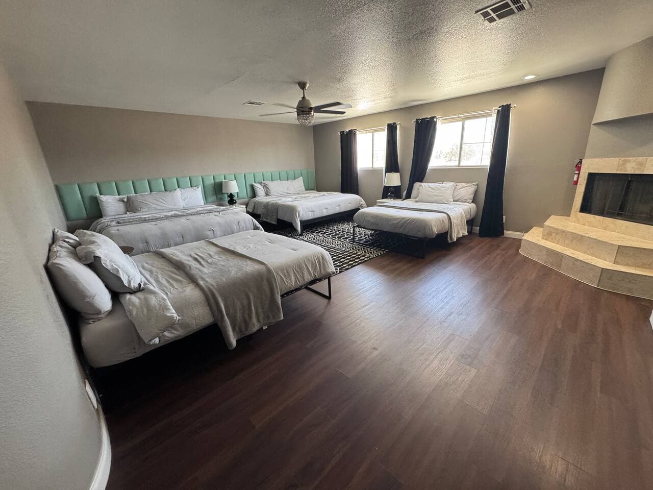 vegasbnb Palm Tree Retreat | 8BR Las Vegas Vacation Rental • Pool, Spa & Events | vacation rental photo 5