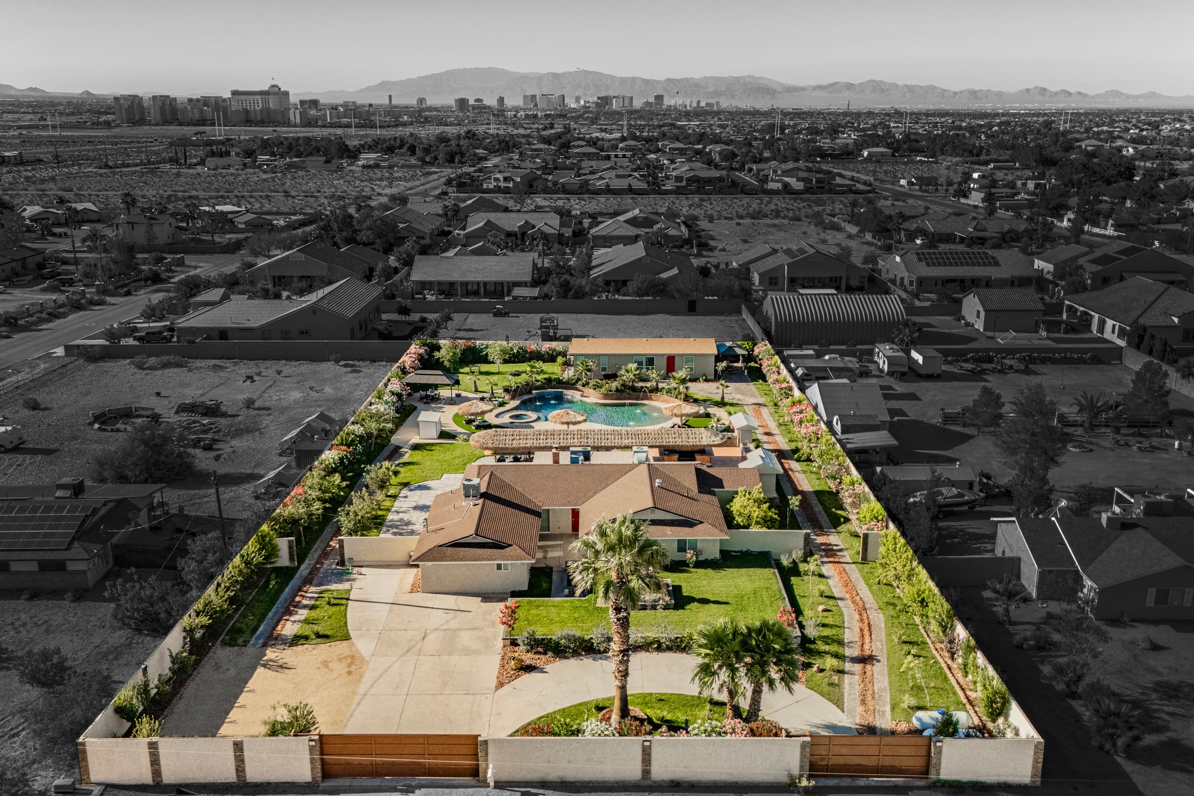 vegasbnb Chartan House Estate | 8BR Las Vegas Vacation Rental • Resort Pool • Weddings | vacation rental photo 5