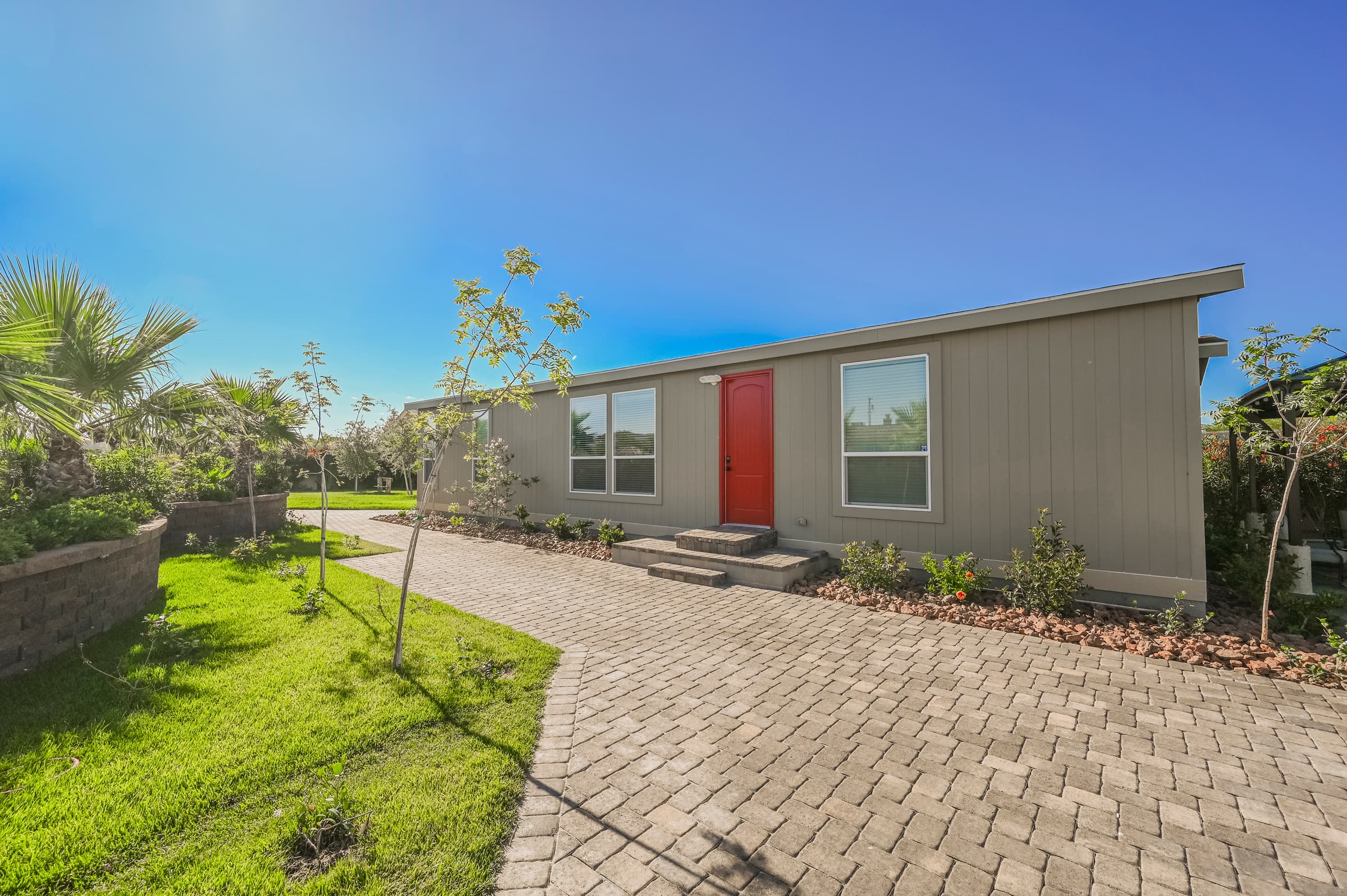 vegasbnb Chartan House Estate | 8BR Las Vegas Vacation Rental • Resort Pool • Weddings | vacation rental photo 24