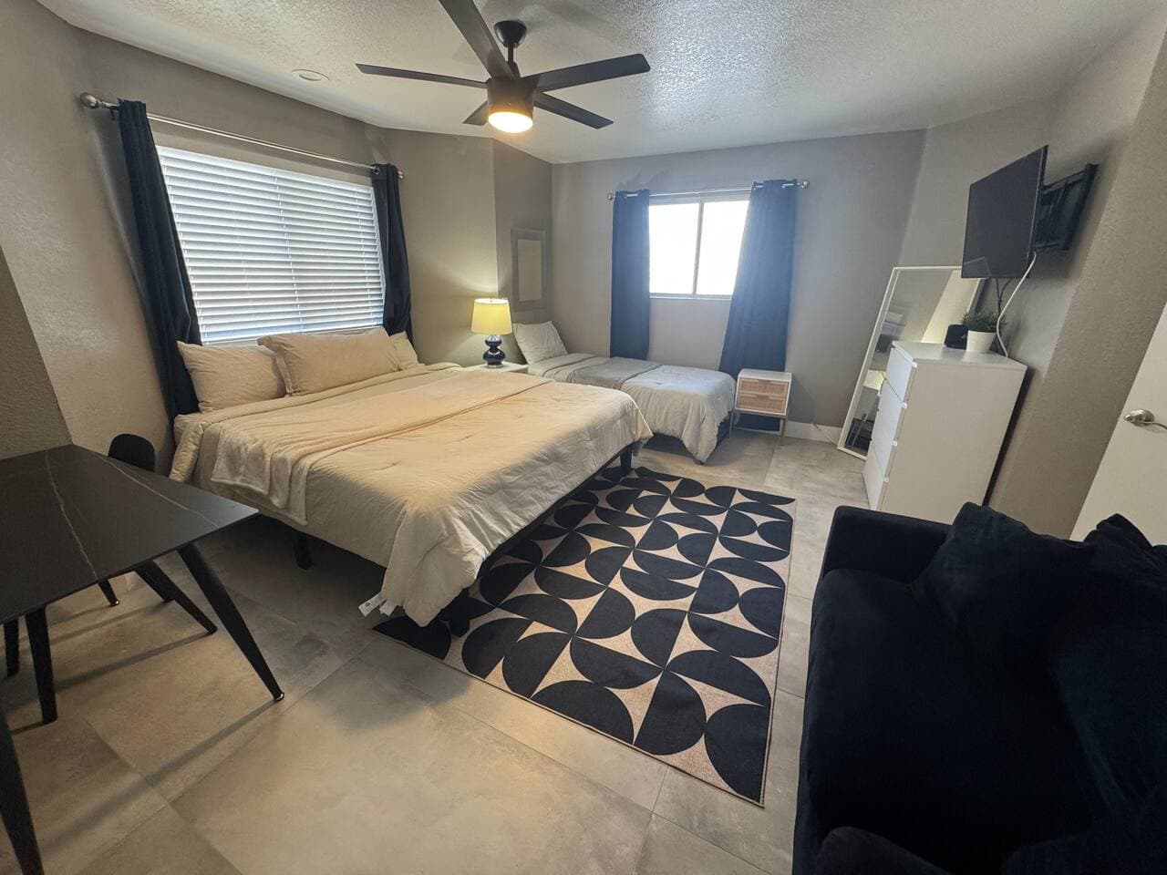 vegasbnb Palm Tree Retreat | 8BR Las Vegas Vacation Rental • Pool, Spa & Events | vacation rental photo 21