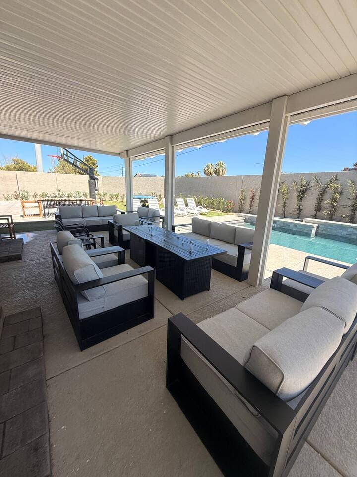 vegasbnb Palm Tree Retreat | 8BR Las Vegas Vacation Rental • Pool, Spa & Events | vacation rental photo 2