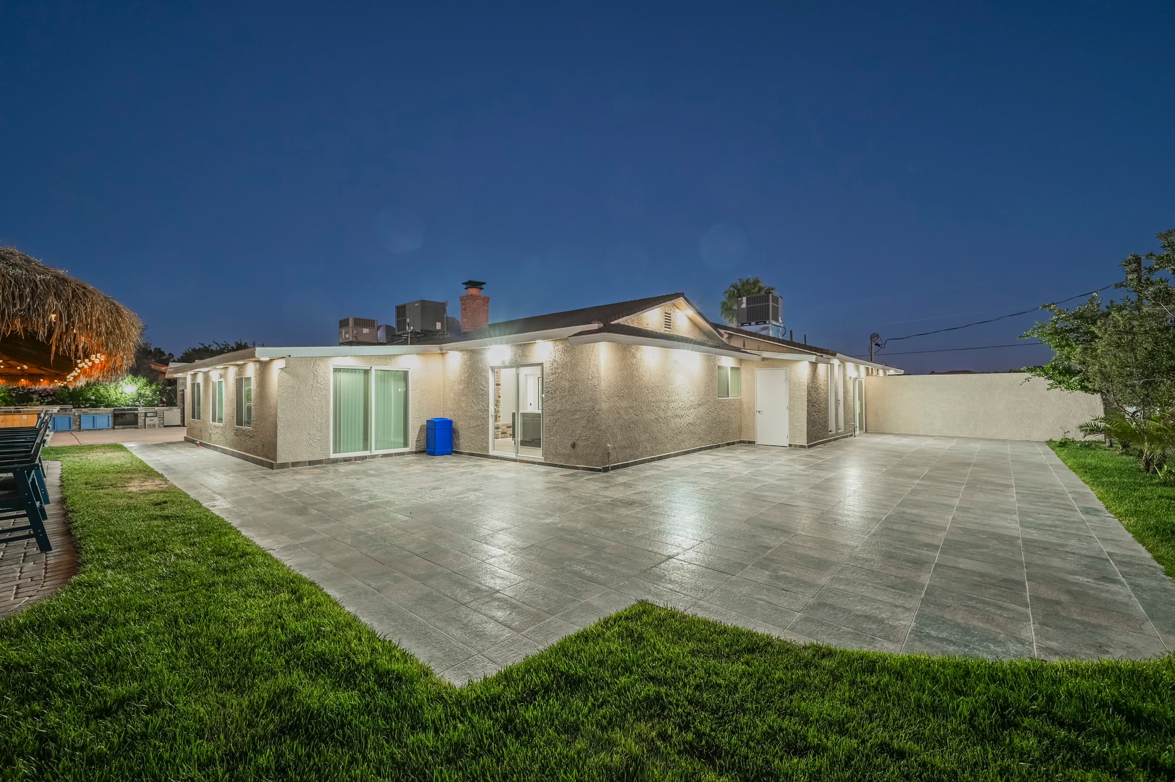 vegasbnb Chartan House Estate | 8BR Las Vegas Vacation Rental • Resort Pool • Weddings | vacation rental photo 9