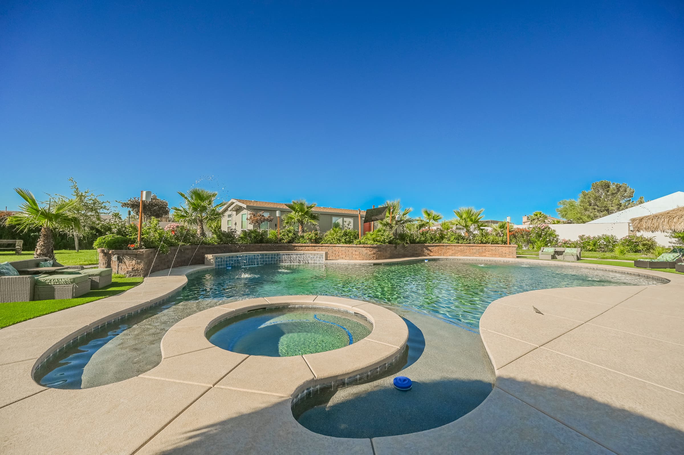 vegasbnb Chartan House Estate | 8BR Las Vegas Vacation Rental • Resort Pool • Weddings | vacation rental photo 28