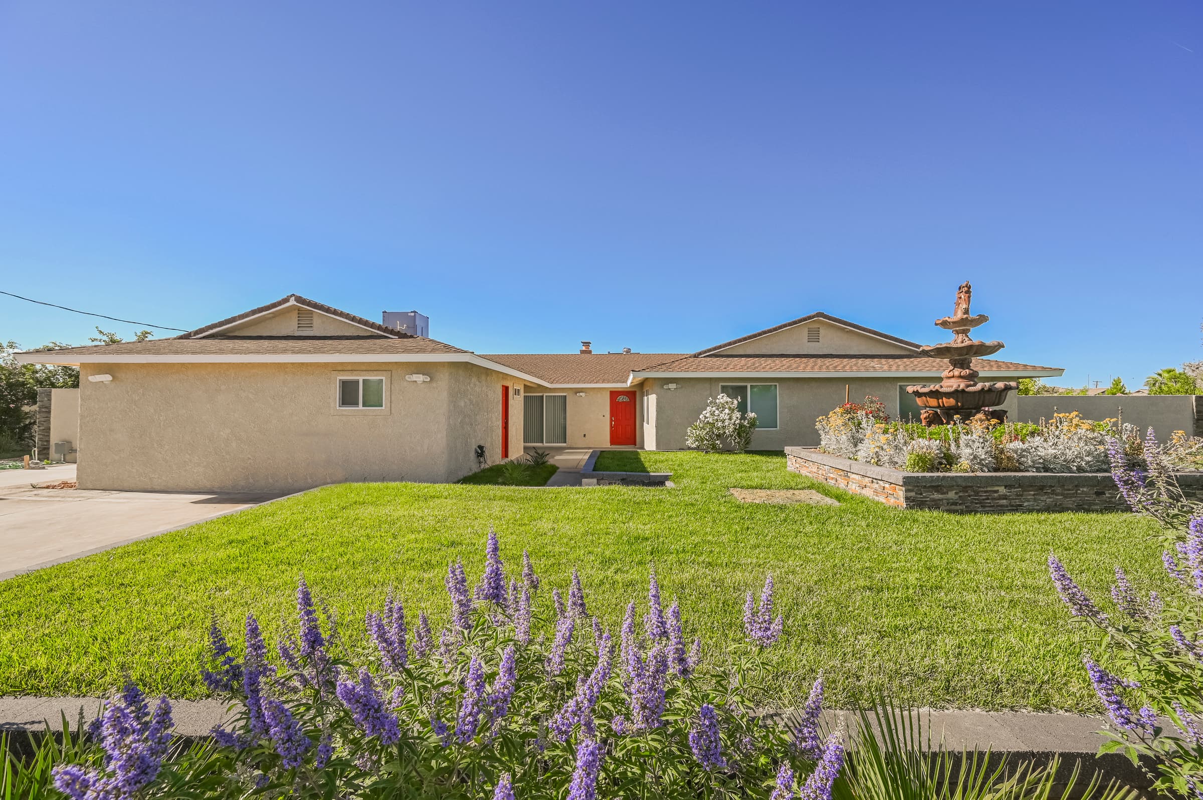 vegasbnb Chartan House Estate | 8BR Las Vegas Vacation Rental • Resort Pool • Weddings | vacation rental photo 21