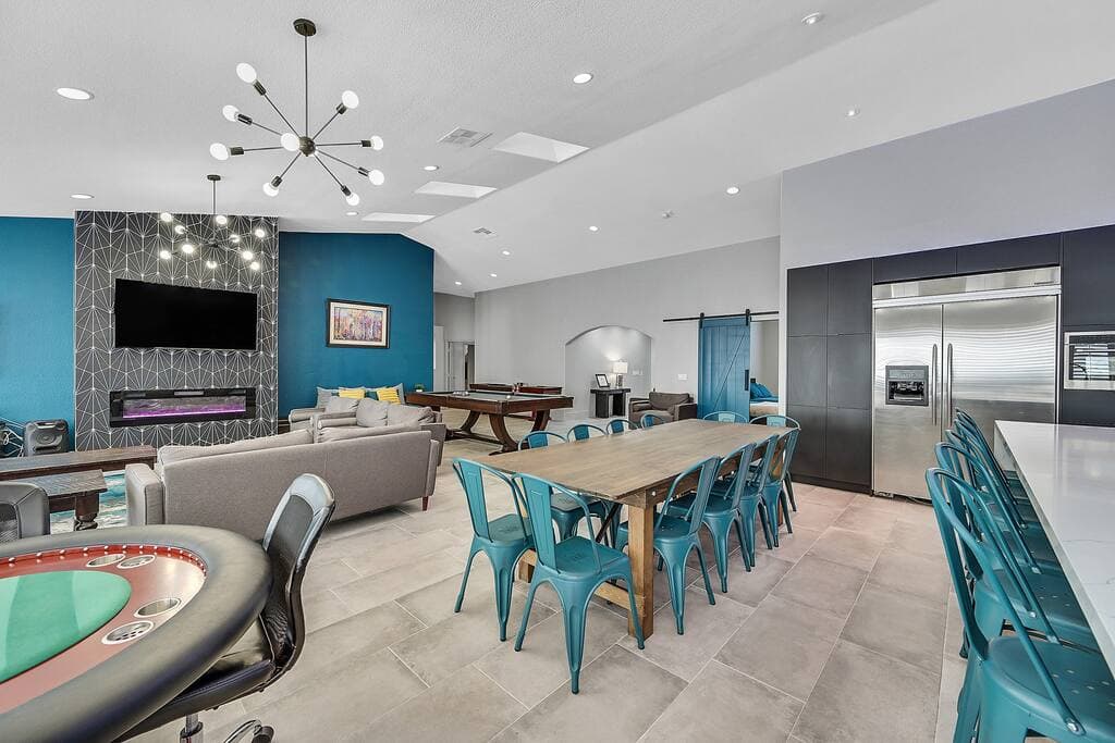 vegasbnb Posh Villa | 8BR Las Vegas Vacation Rental • 5 Baths • 16 Beds • Pool & Spa • Mini Golf | vacation rental photo 3