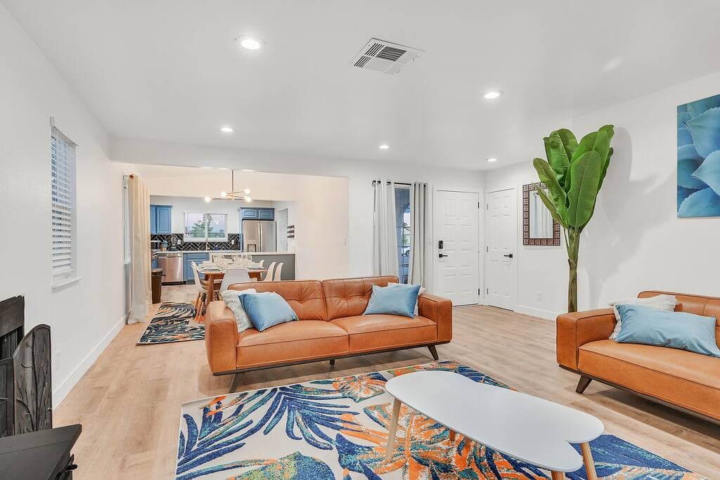 vegasbnb Tropicana Desert Villa | 5BR Las Vegas Vacation Rental • 6 Beds • 10-Ft Pool & Spa | vacation rental photo 3
