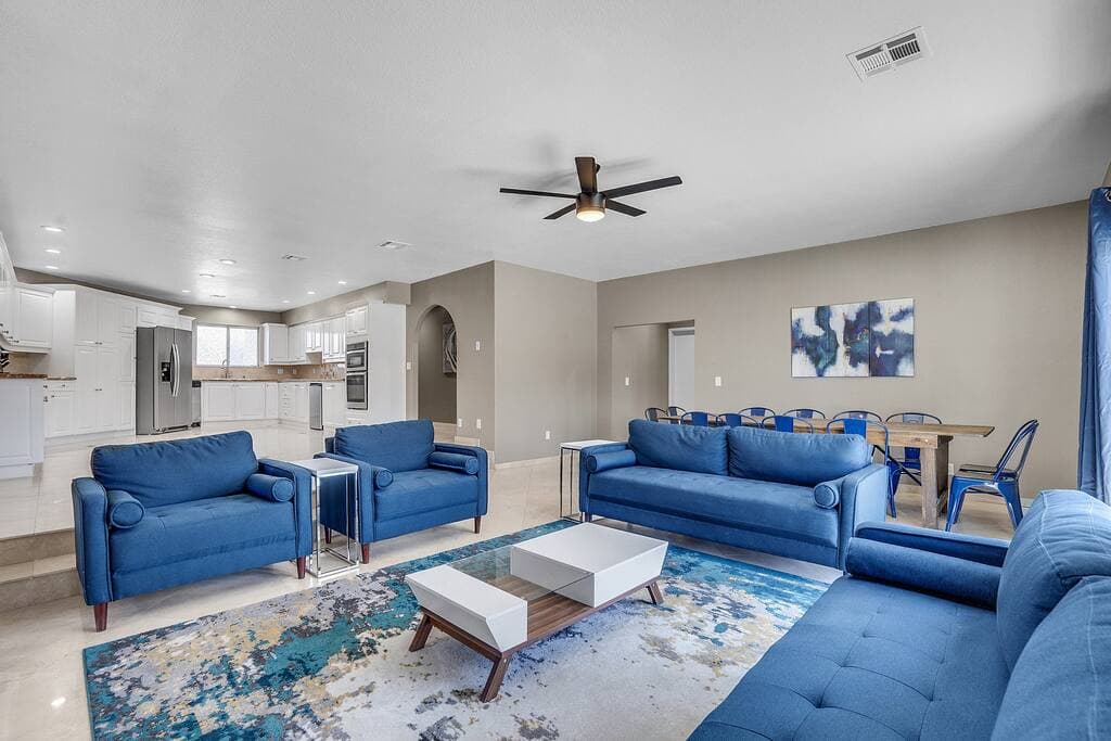 vegasbnb Grand Casa | 8BR Las Vegas Vacation Rental • Strip Views • 21 Beds • Free Spa Heat • Basketball | vacation rental photo 8