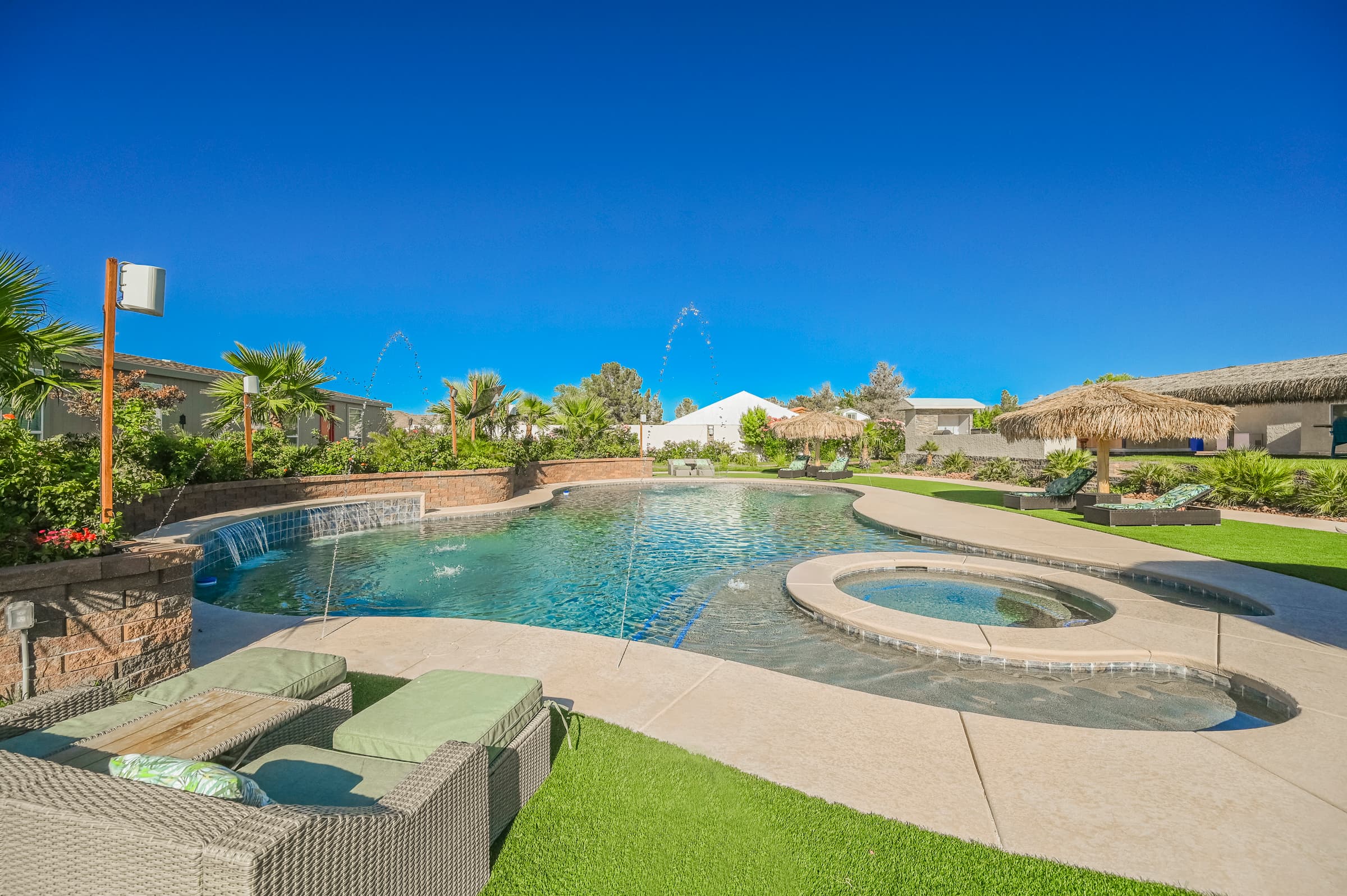 vegasbnb Chartan House Estate | 8BR Las Vegas Vacation Rental • Resort Pool • Weddings | vacation rental photo 27
