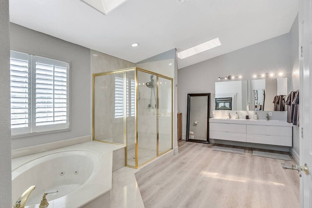 vegasbnb Posh Villa | 8BR Las Vegas Vacation Rental • 5 Baths • 16 Beds • Pool & Spa • Mini Golf | vacation rental photo 29